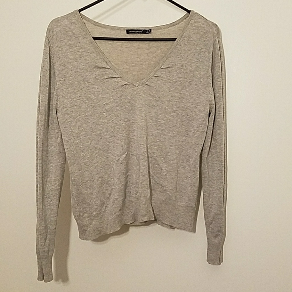 Long sleeve V neck T